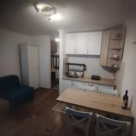 Bela Reka Gondola In & Out * Brzeće